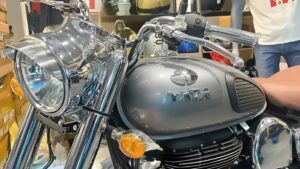 Tata Launches New Bike 2025 – 250cc Liquid-Cooled Engine, 155 kmh Top Speed & 90 kml Mileage at ₹42,000!